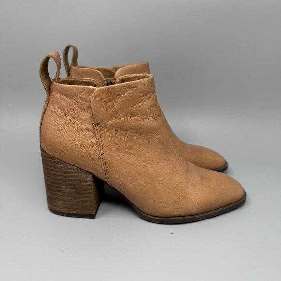 Vionic Lyssa Ankle Boots Booties Shoes Womens Size 7 Tan Leather Zip Up - Picture 1 of 8